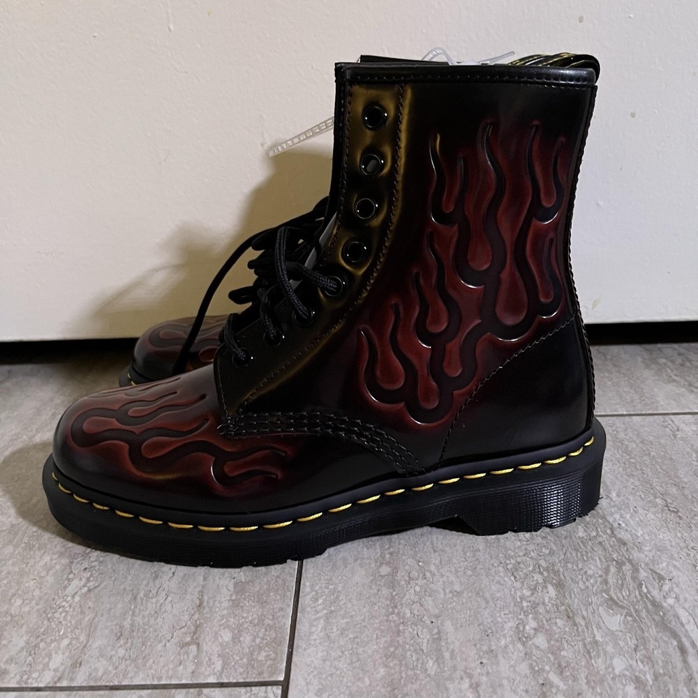 Dr. Martens 1460 Inferno Boots Mens 6 Womens 7 Black Flame Leather Combat 1A004 - Picture 3 of 8